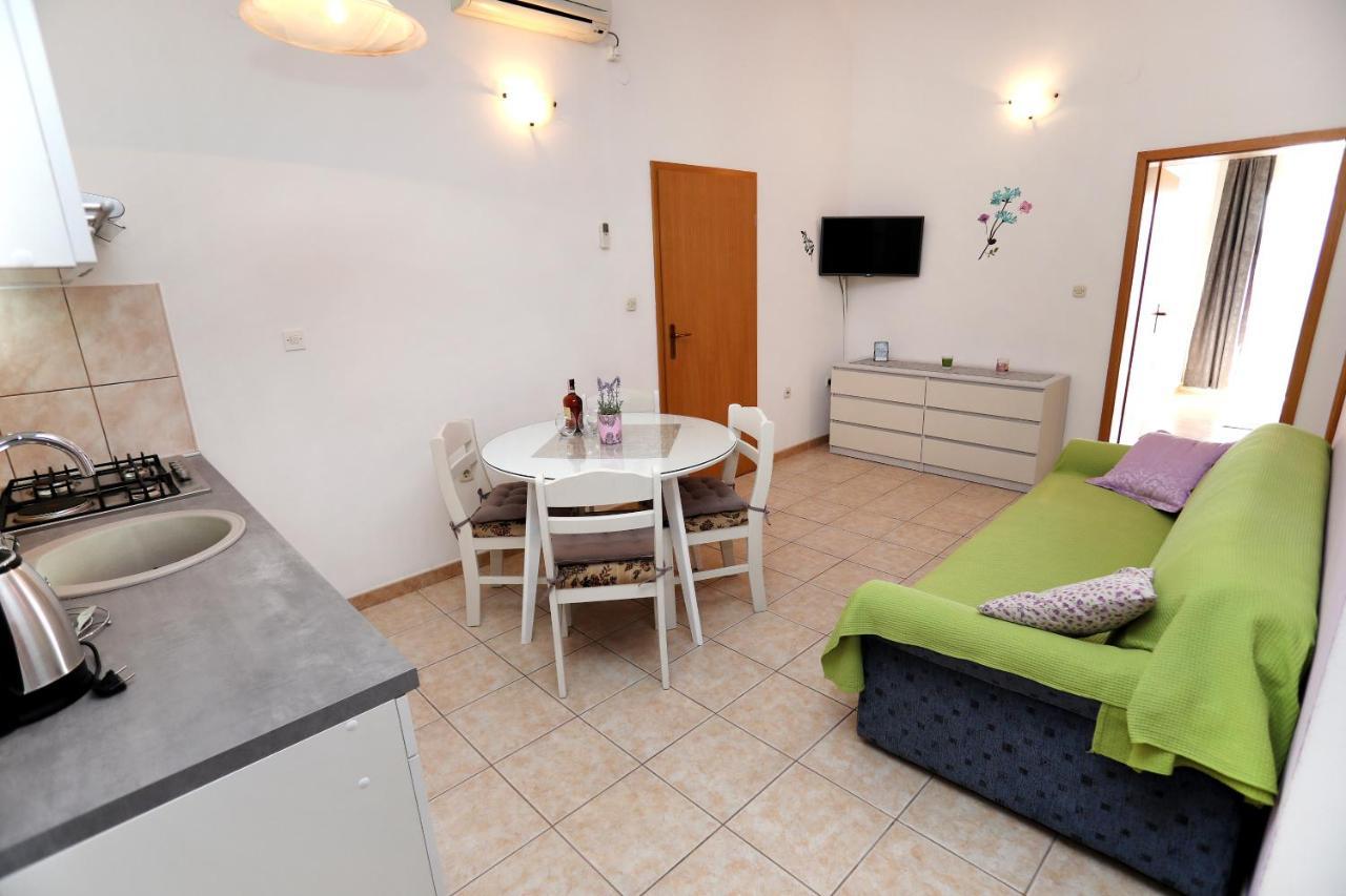 M&i Apartment